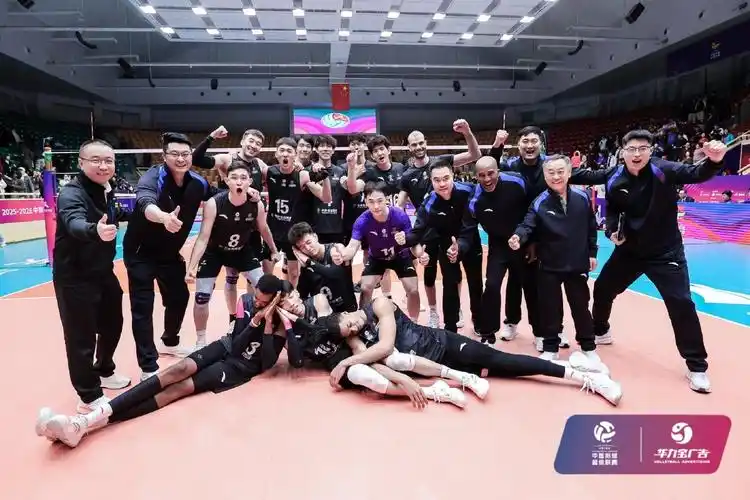 欧冠对决：曼城 VS RB莱比锡